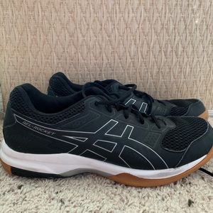 Women’s ASICS volleyball shoes